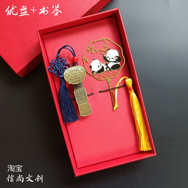 把中国特色熊猫文创礼物送到世界各地，这几样绝不可少！中国风礼品横扫世界，国潮伴手礼爆款不要错过！